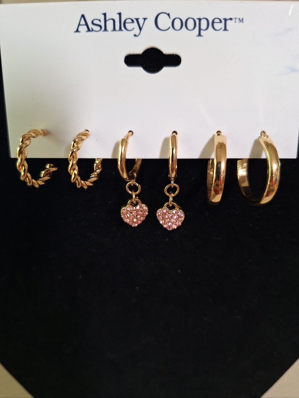 🇺🇲3/$15🇺🇲Ashley Cooper Gold-Tone Hoop Earring Set w/ Pink Heart Charm Accent